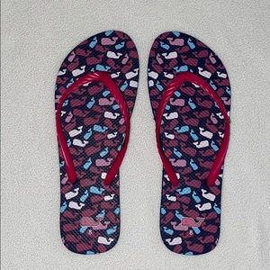 Vineyard vines flip flops